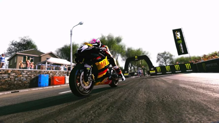 共2集曼岛TT赛：边缘竞速3／TT Isle of Man： Ride on the Edge 3