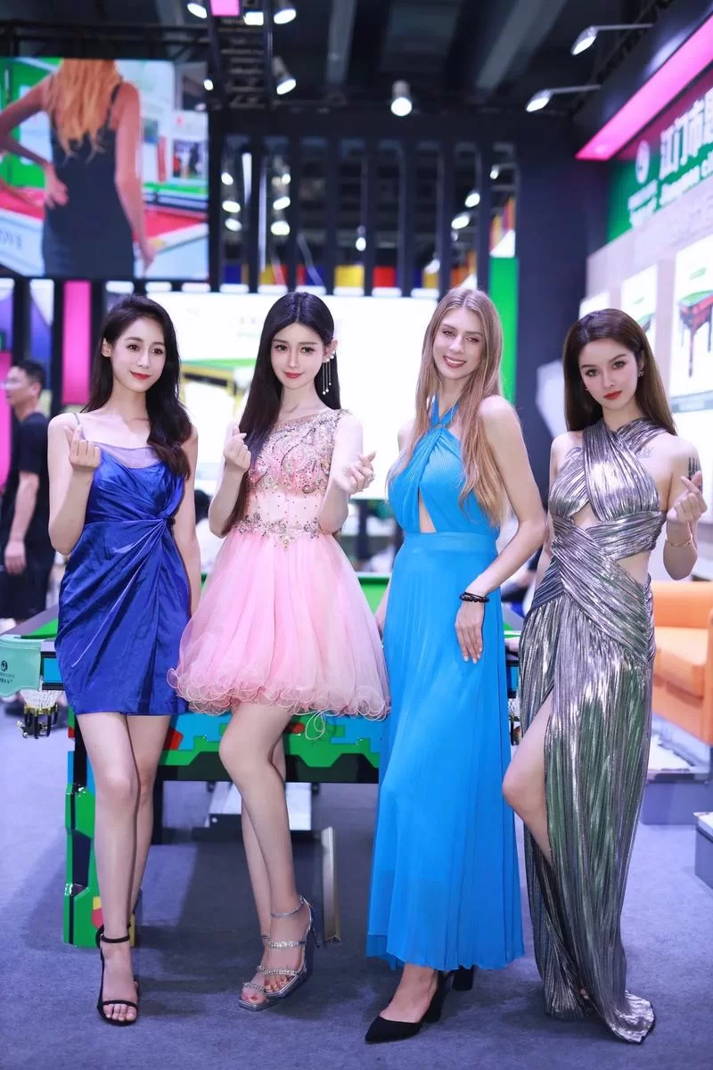 F90美女天团：揭秘她们背后的故事