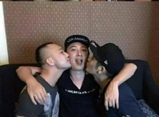 网红曝王思聪酒局：豪掷千金，背后隐藏什么秘密？