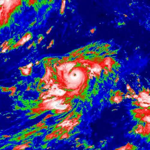 超强台风苏拉(Saola)实时追踪：风雨影响及防御措施