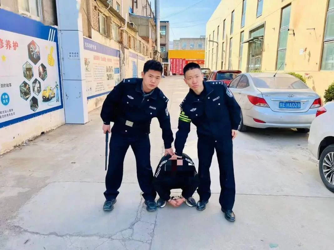 警察抓小偷：惊险抓捕现场还原
