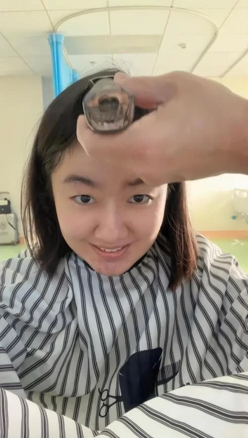 点读机女孩高君雨现状如何？账号被禁言的背后隐情