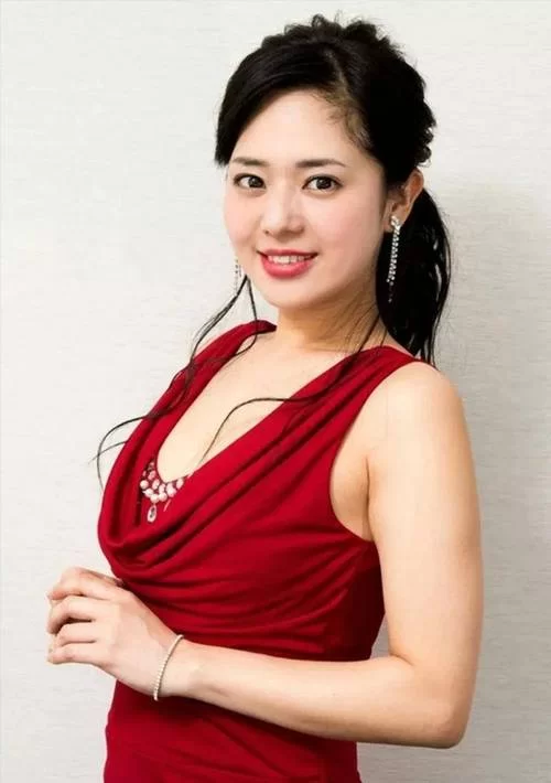 苍井空苍怀孕生子全记录：一路走来，满满的幸福与感动