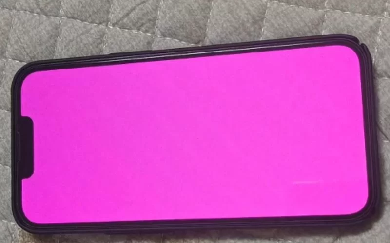 iPhone13粉屏问题严重吗？大量用户投诉粉屏故障！