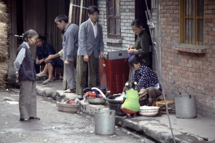 追忆童年！新街坊邻居电视剧高清资源分享