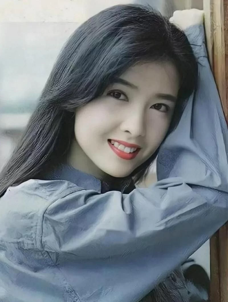 那些年惊艳我们的漂亮AV女优：她们的故事与魅力