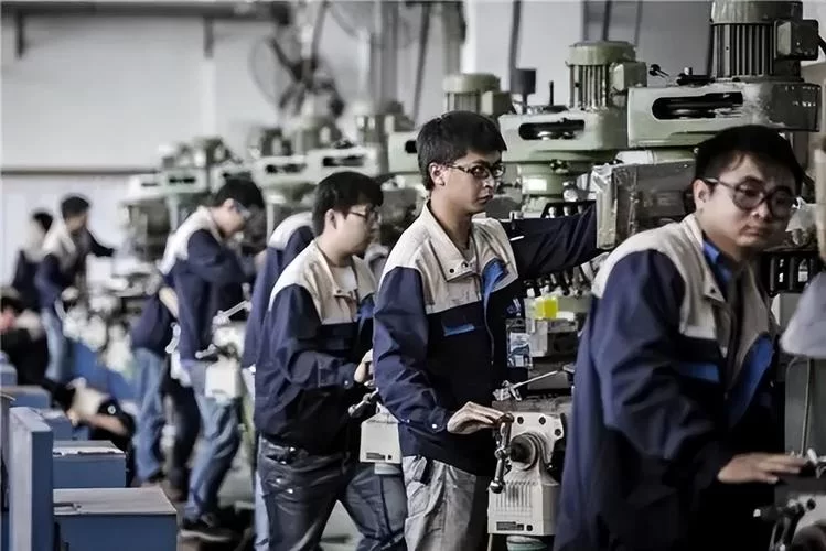 高考工厂的残酷与辉煌：80%本科率背后的辛酸与付出你了解多少？