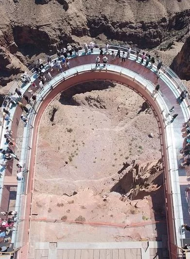 世界各地惊险天空步道推荐，你敢挑战哪一个？