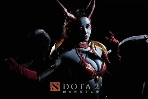 想玩好痛苦女王？这篇出装指南助你轻松上分！