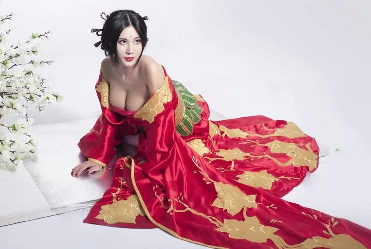 深扒“中国乳神”樊玲：那些你不知道的故事