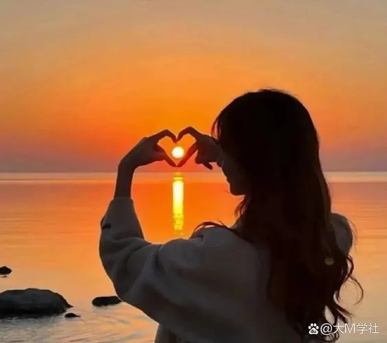好看的女生背影头像：背影杀必备头像