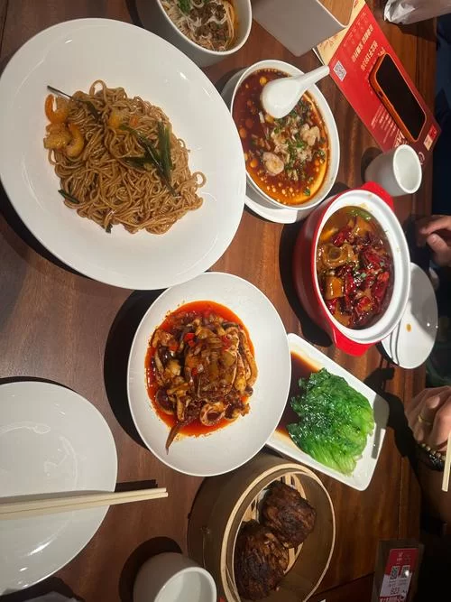 长春金鼎轩订餐：家庭聚会公司聚餐一站式解决