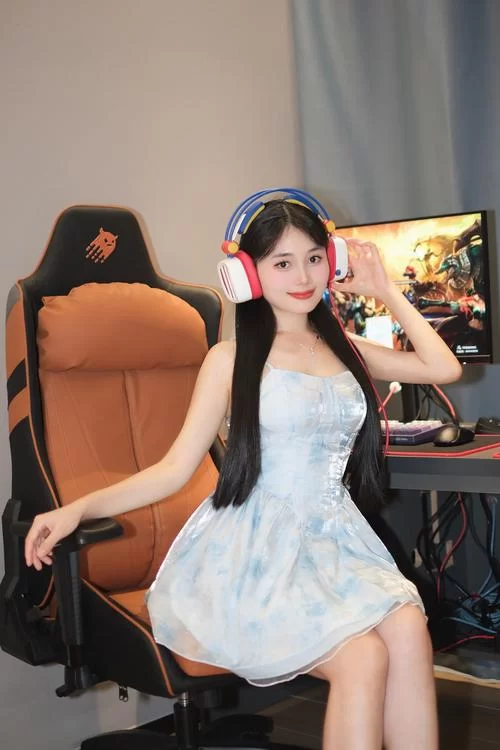 电竞女神邀请赛：美女主播激烈厮杀，看点十足