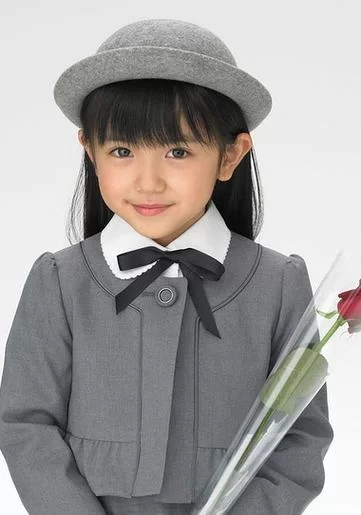 石井萌萌果：日本天才童星的演艺之路