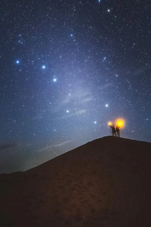 星空下的约定：一场意外，改变了彼此的命运轨迹