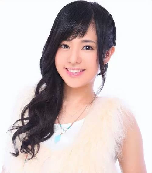 90后日本女优的时代：青春活力与演技实力的完美结合