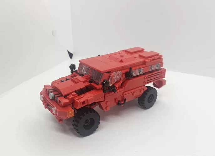 掠夺者：揭秘隐藏身份的剑士与少女的冒险之旅