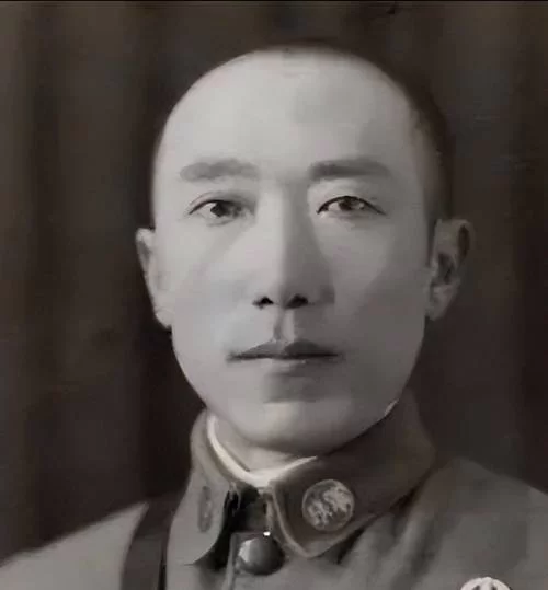 二五仔头子：他到底是谁？做了什么？