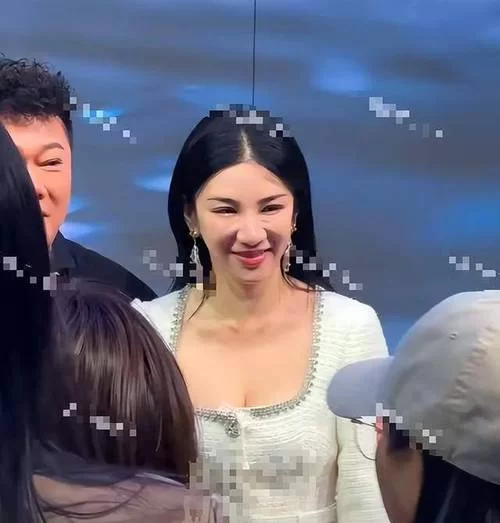 郭芸萌卷入黄奕离婚风波：真相究竟如何？