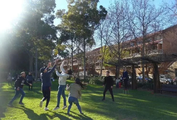 想找外国笔友？试试interpals，帮你扩大交友圈！