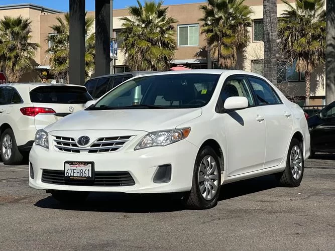 我开着邻居家的toyota追着日落，这感觉绝了！