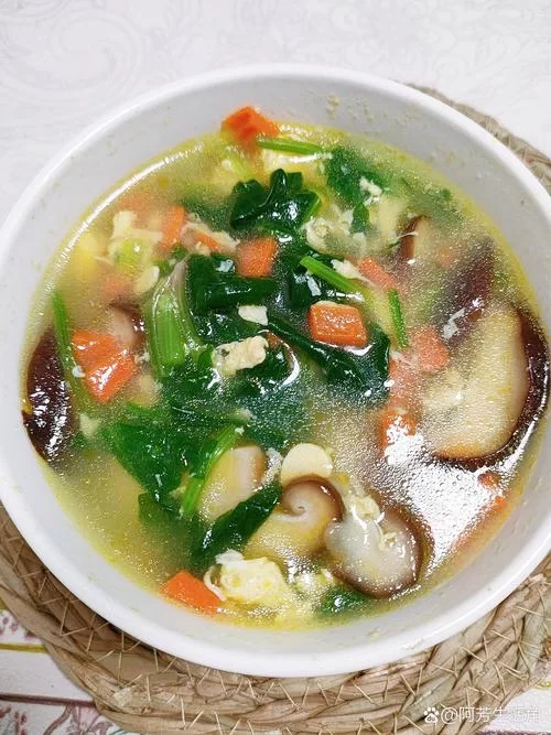 谁有萝卜时蔬汤菜谱？这个做法简单又美味！