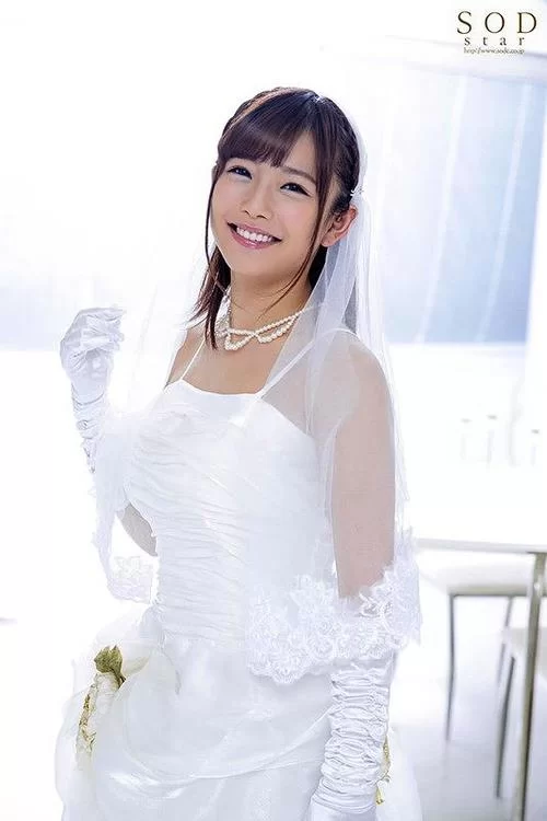 纱仓真菜好看吗？素颜照和写真集对比！