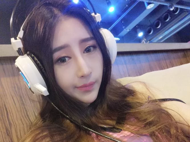 想看小狐仙最新直播？这里有下载链接和教程！