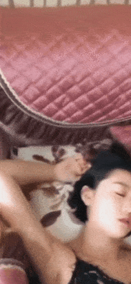 边吃奶边做的激烈视频gif，这种做法是否影响哺乳？