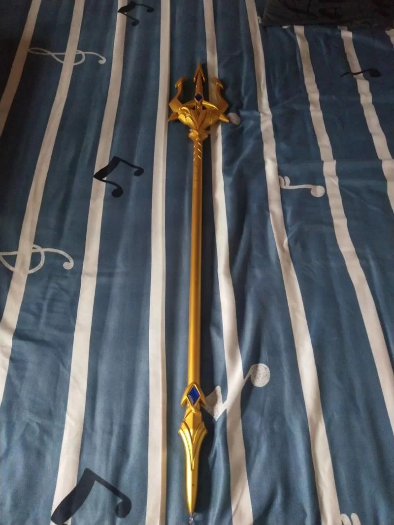 海神三叉戟本身的重量有多重？揭秘神器背后的惊人数字！