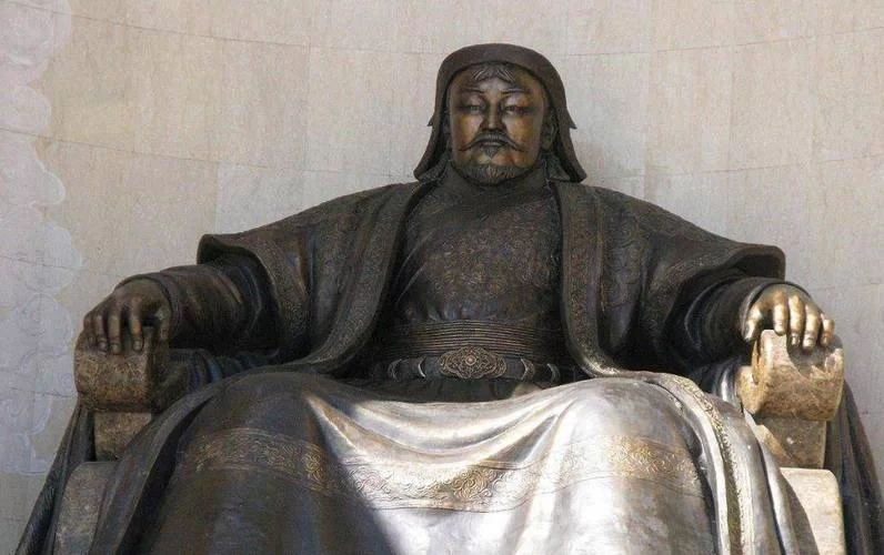 深入探究：成吉思汗是开国皇帝吗？他的历史地位究竟如何？