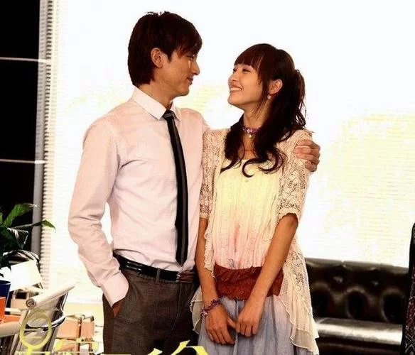 深扒唐嫣邱泽合作过的电视剧，揭秘两人荧幕情侣的精彩瞬间