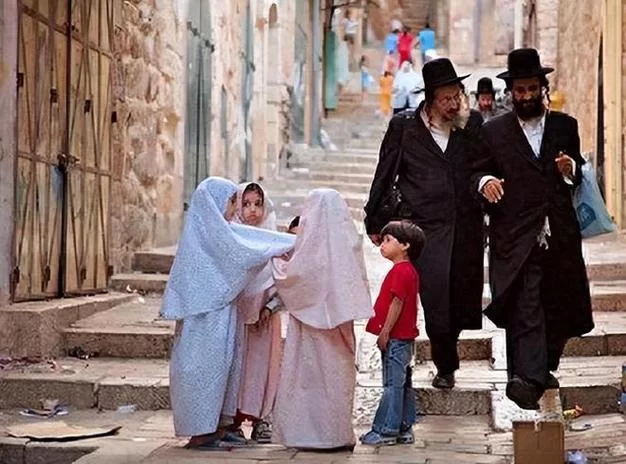 犹太人是哪个国家的人？他们现在主要居住在哪里？