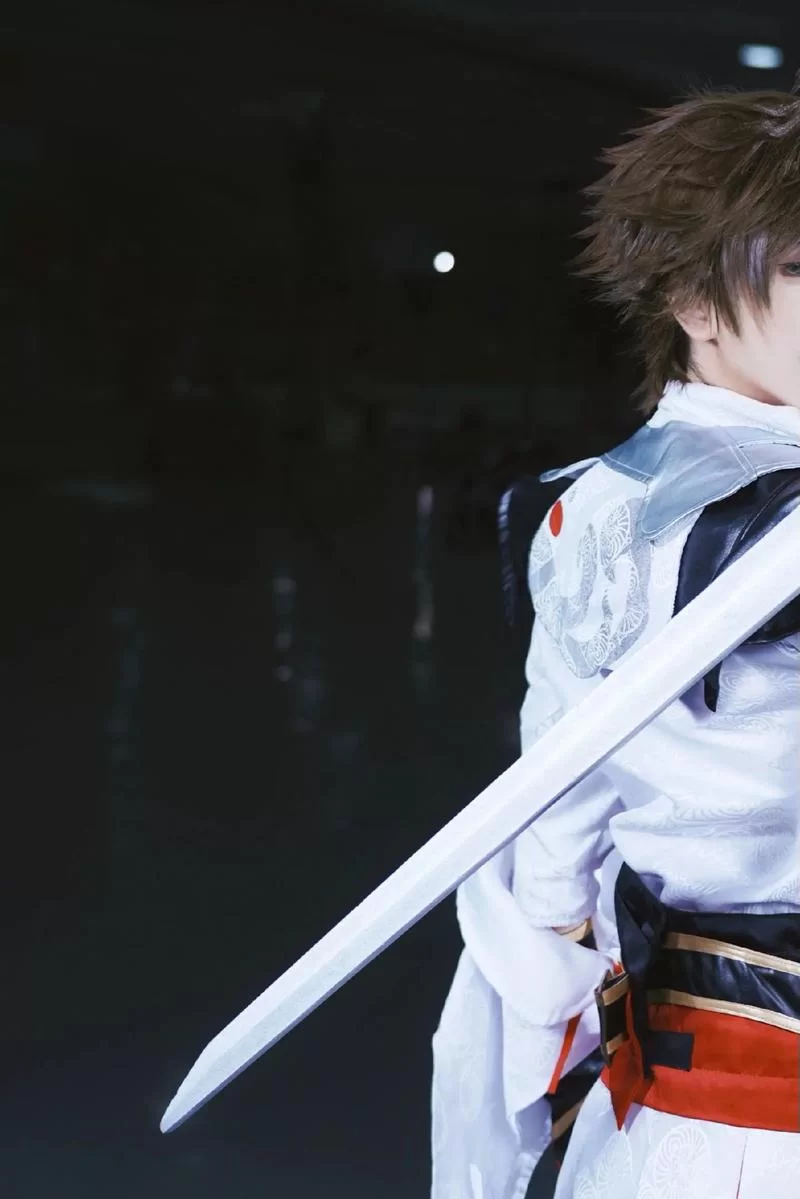 王者荣耀李白玩法攻略：连招技巧、克制英雄及出装推荐