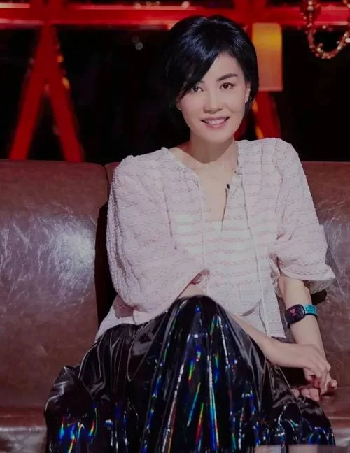 王菲是哪里人？她的家乡和成长经历揭秘