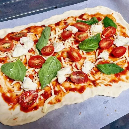 玛格丽特披萨：零失败秘籍，新手也能做出美味披萨