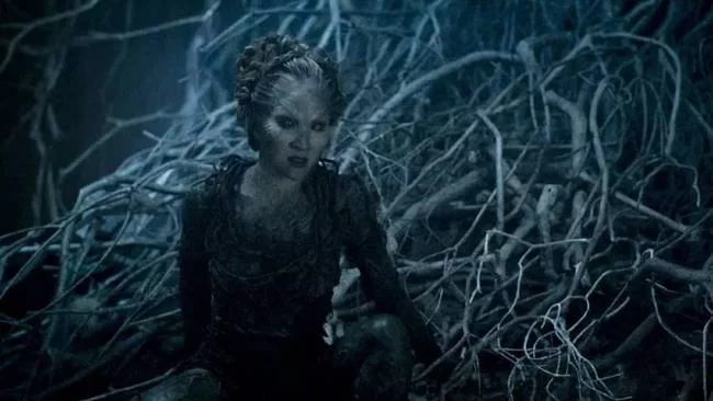 班扬·史塔克：半人半异鬼的守夜人传奇