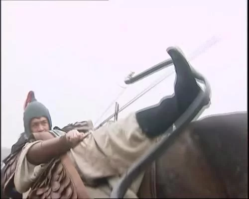 百步穿杨花荣：揭秘梁山好汉小李广的绰号故事