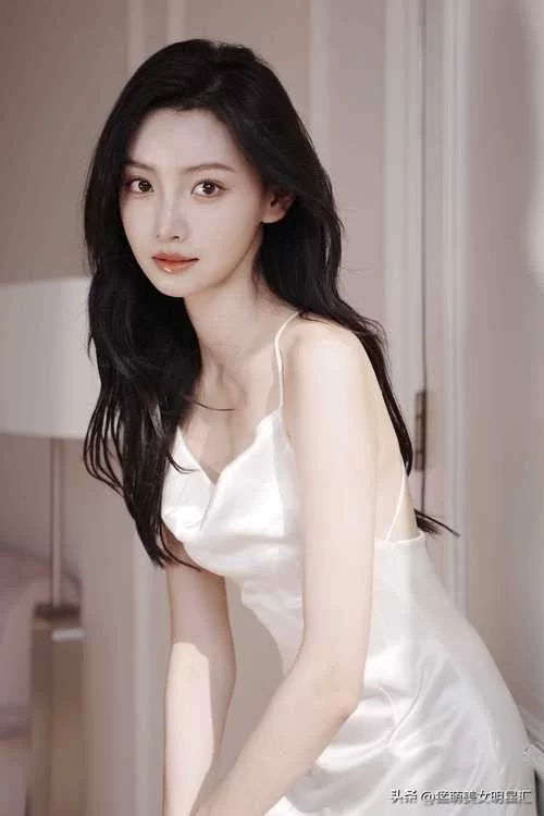盘点世界十大美女：颜值巅峰的视觉盛宴