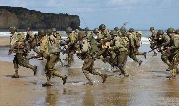 眼镜蛇行动全记录：二战诺曼底登陆的真实故事