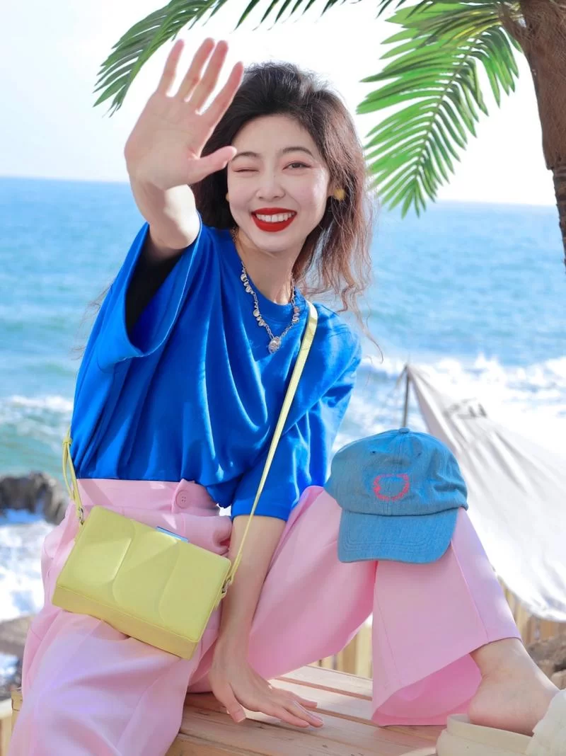 粉蓝搭配好看吗？粉蓝色系穿搭技巧，让你美出新高度