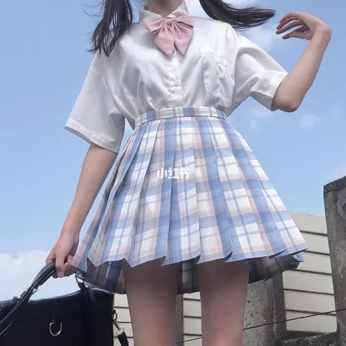 粉蓝搭配好看吗？粉蓝色系穿搭技巧，让你美出新高度