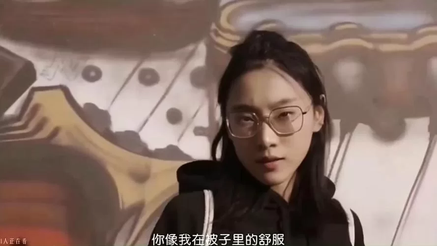 聚焦留学生刘玥JuneLiu：成名之路与争议话题