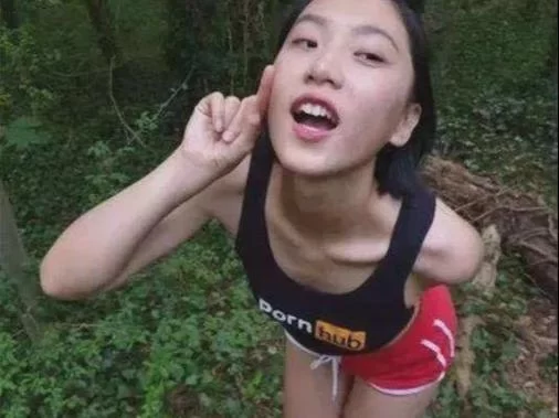 聚焦留学生刘玥JuneLiu：成名之路与争议话题
