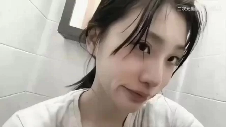 聚焦留学生刘玥JuneLiu：成名之路与争议话题