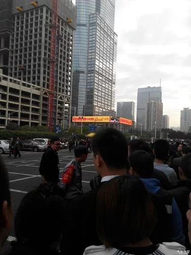 艾踩s踩踏免费社区：真的免费吗？安全吗？
