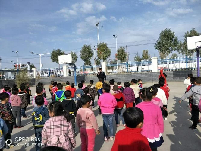 艾踩s踩踏免费社区：真的免费吗？安全吗？