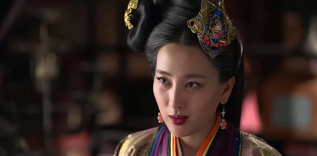 芈月传剧情简介：揭秘秦宣太后的传奇人生