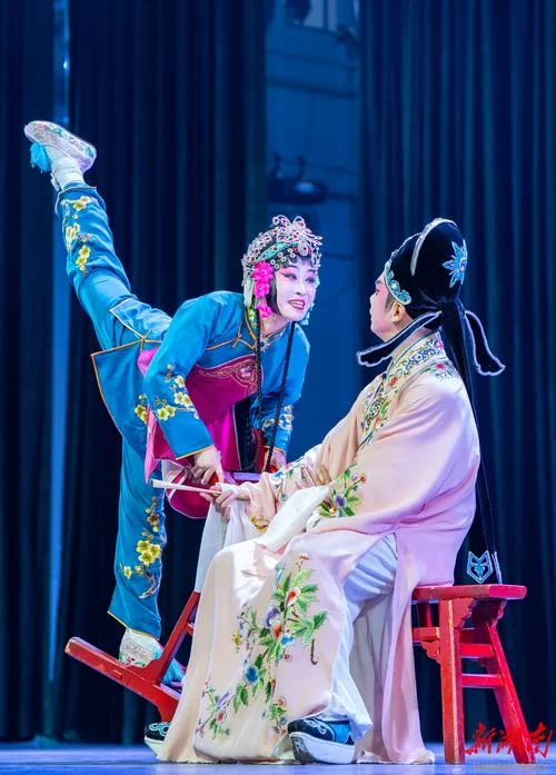花鼓戏小姑贤唱段欣赏：感受戏曲的魅力与感动