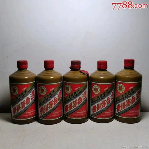 茅台酒瓶子是什么做的？常见茅台酒瓶材质大揭秘